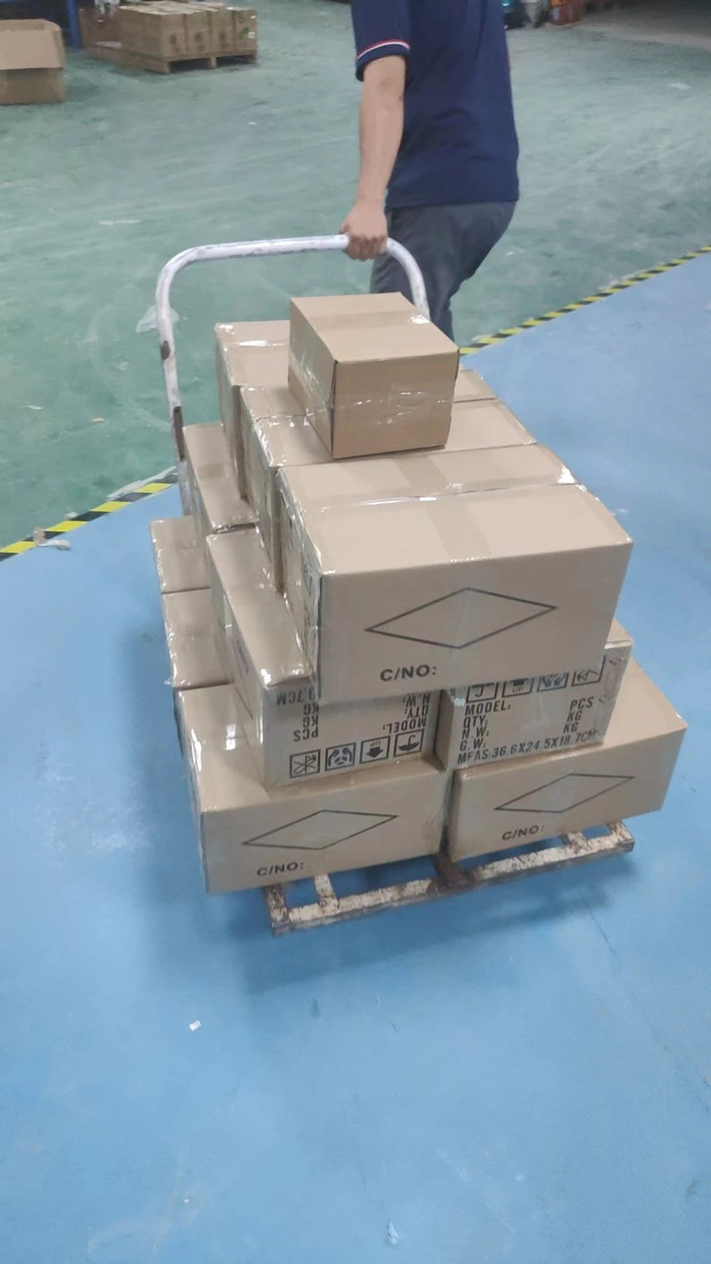 New00ma High Capacity Portable Power Bank Outdoor Fast Charging Mobile Charger with OEM Technology Consumers Electronics 800g