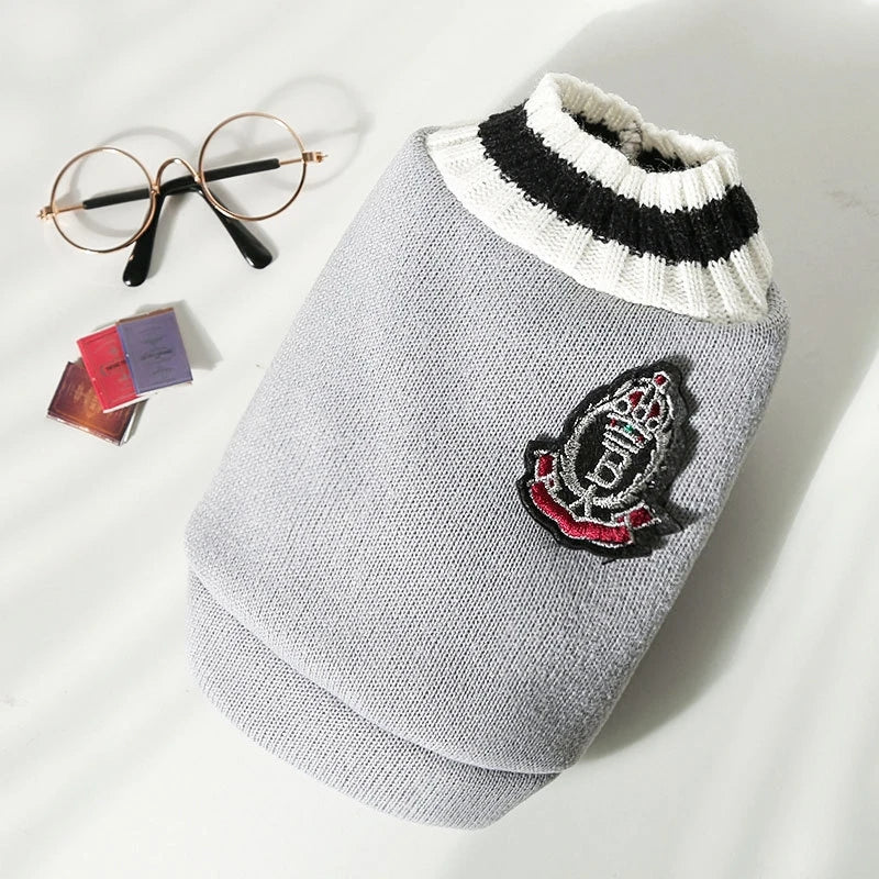 Fashion Dog Sweater Winter Warm Dog Clothes for Small Medium Dogs College Style Cat Sweater Puppy Pullover Chihuahua Dog Clothes